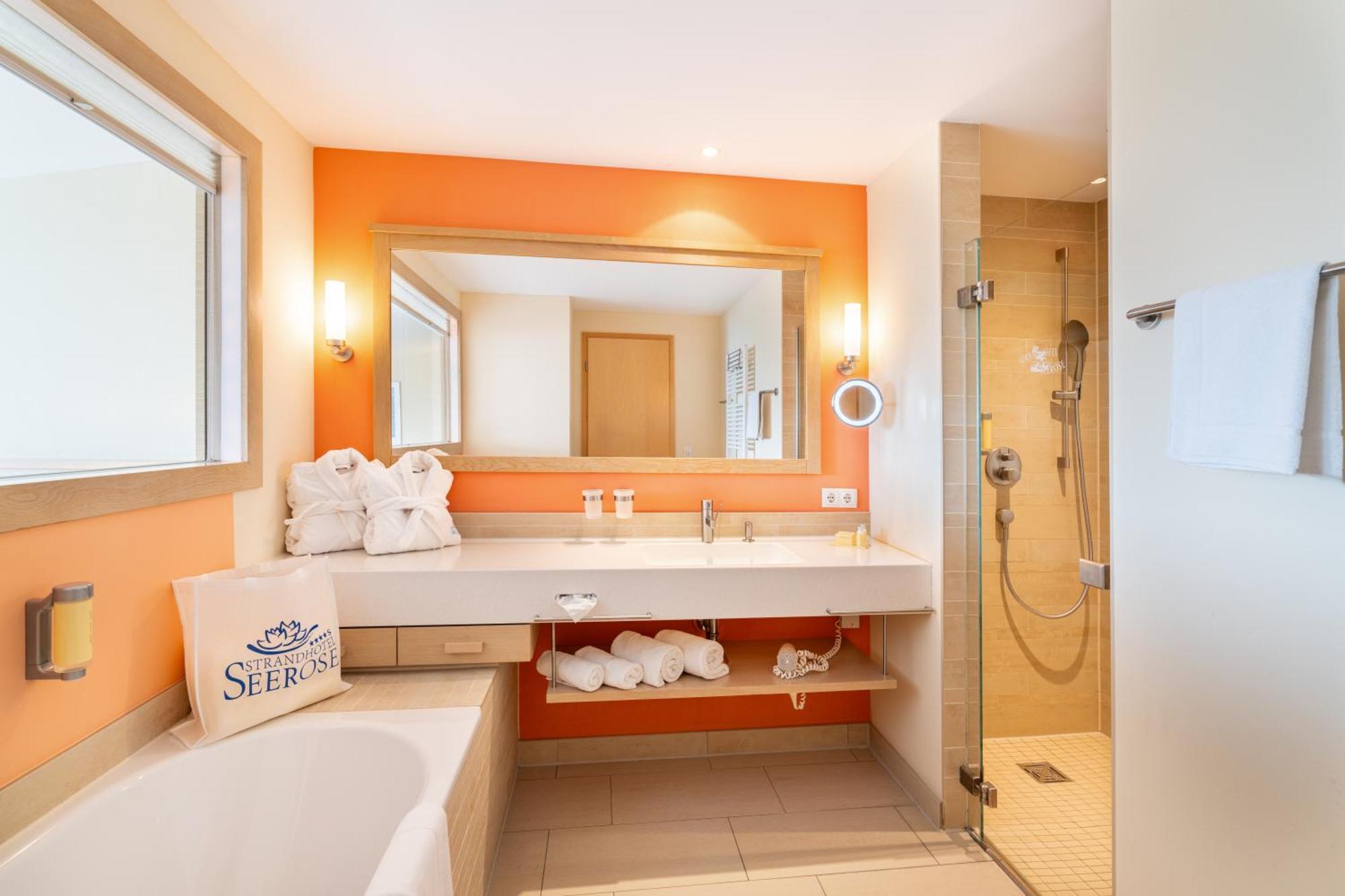 Strandhotel Seerose Kölpinsee Dış mekan fotoğraf