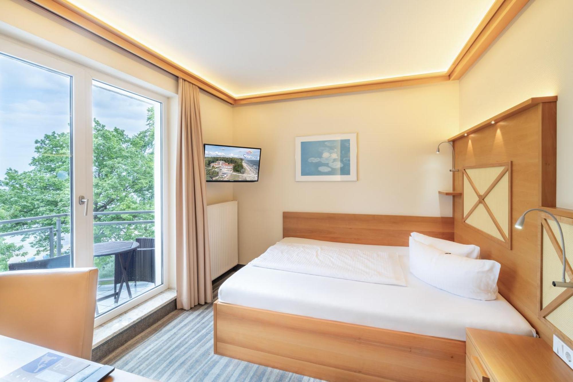 Strandhotel Seerose Kölpinsee Dış mekan fotoğraf