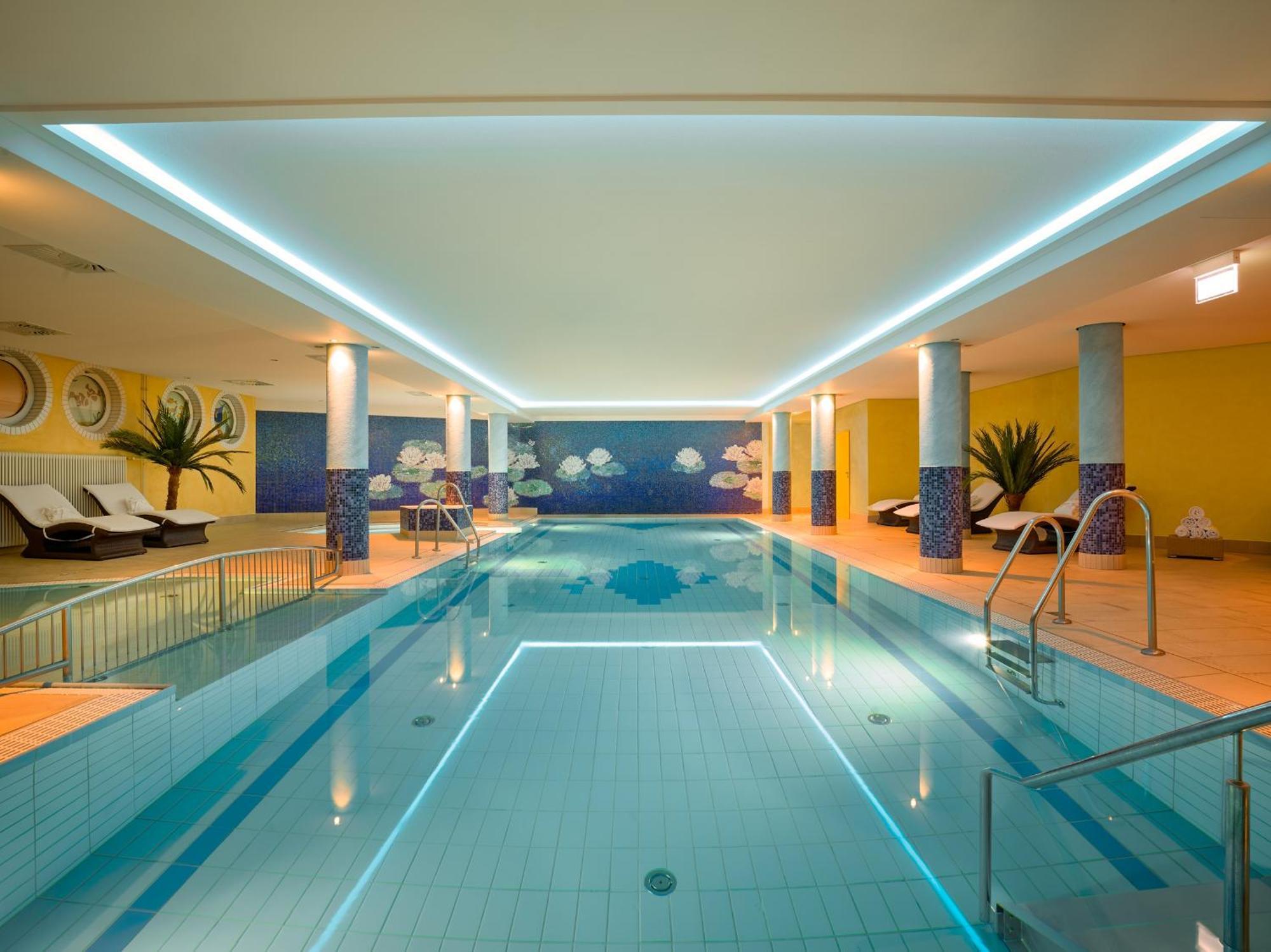 Strandhotel Seerose Kölpinsee Dış mekan fotoğraf