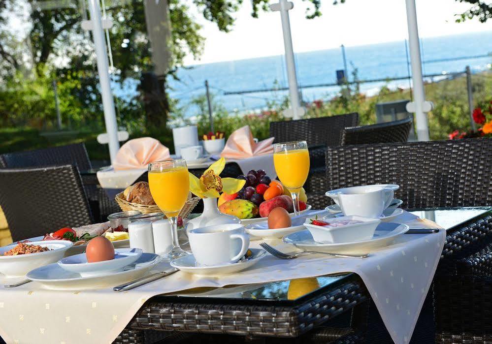 Strandhotel Seerose Kölpinsee Dış mekan fotoğraf